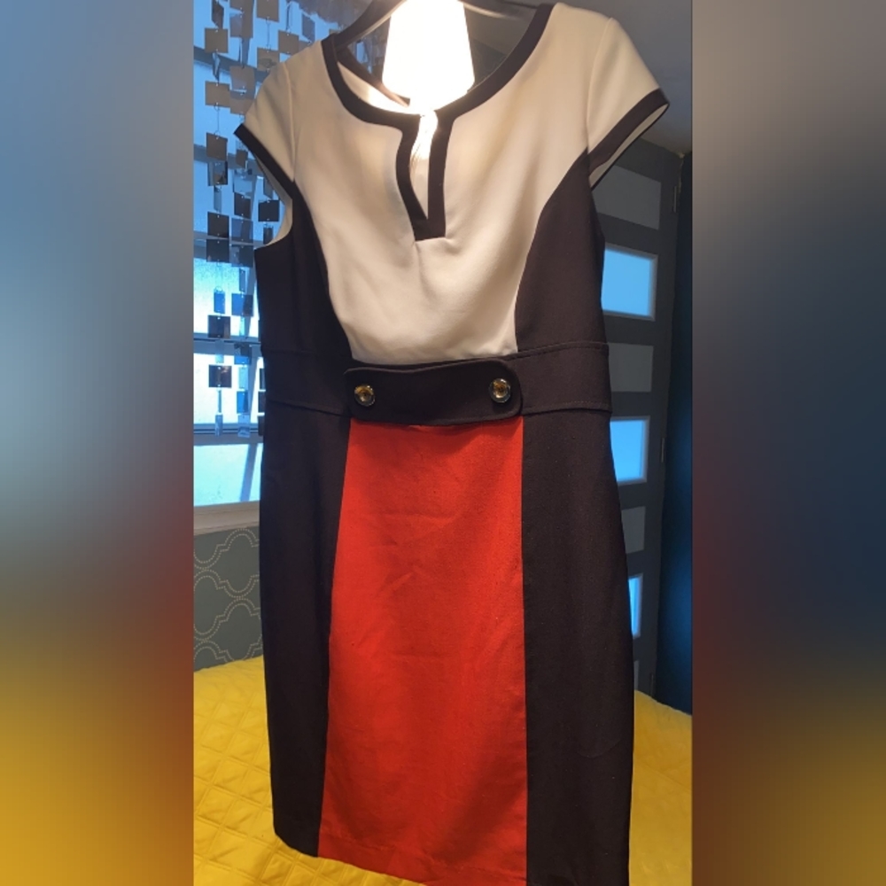 Traje de vestir.  Excelente oferta para ir a trabajar bien vestida
